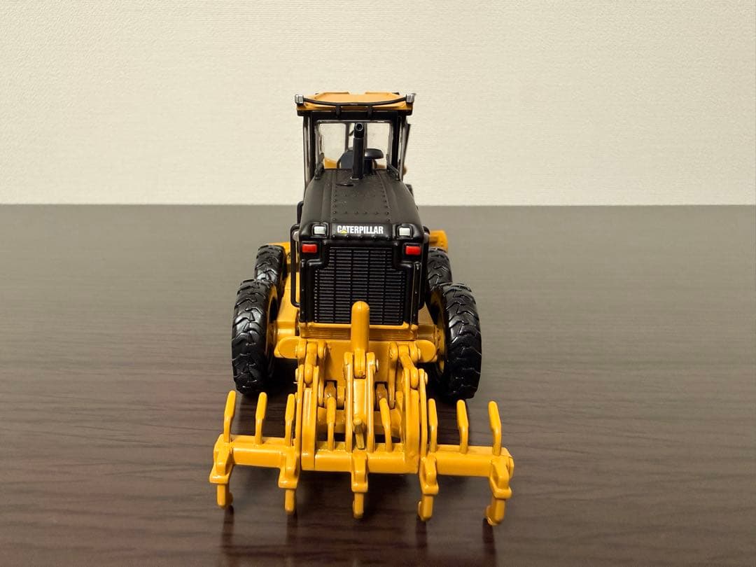 ノースコット 1/50 CAT 140M モーターグレーダー
