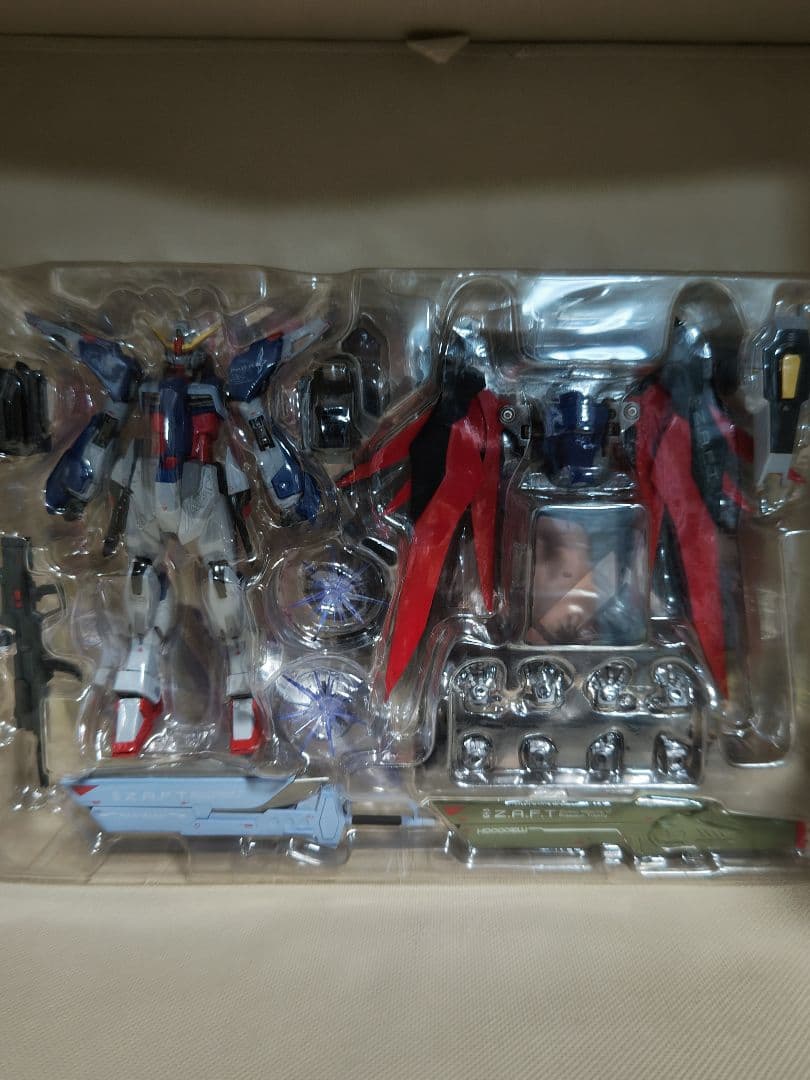 L ROBOT魂 デスティニーガンダム