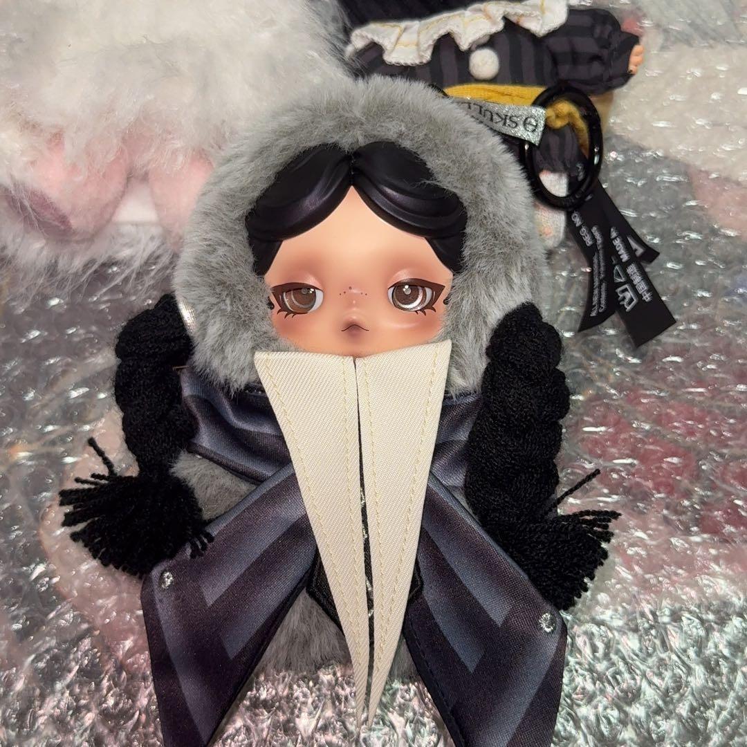 ポップマート スカルパンダ ウェンズデー Cry Baby さくらんぼ