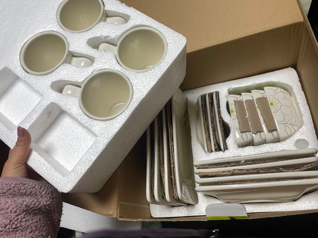 ローリーゲイツ　磁器製　ディナーウエアセット18枚　パーティー皿セット　新品