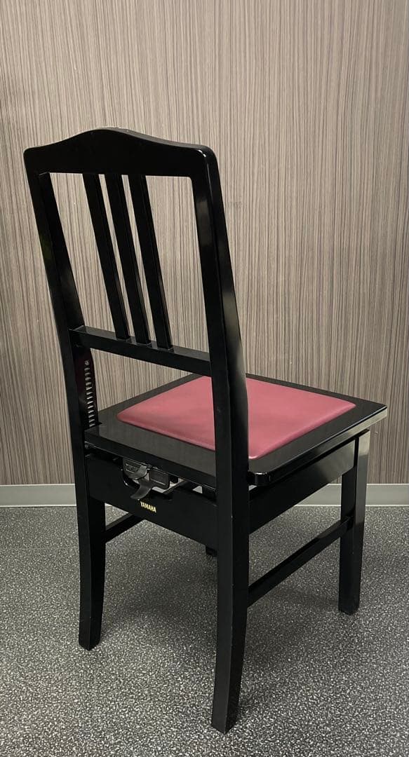 美品　YAMAHA No.5 (PI5)トムソン椅子　ヤマハ　ピアノ椅子
