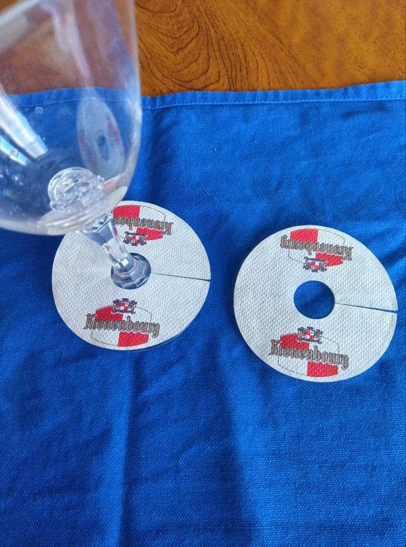 フランスビール　クローネンバーグ上敷きコースター10 枚　入手不可能