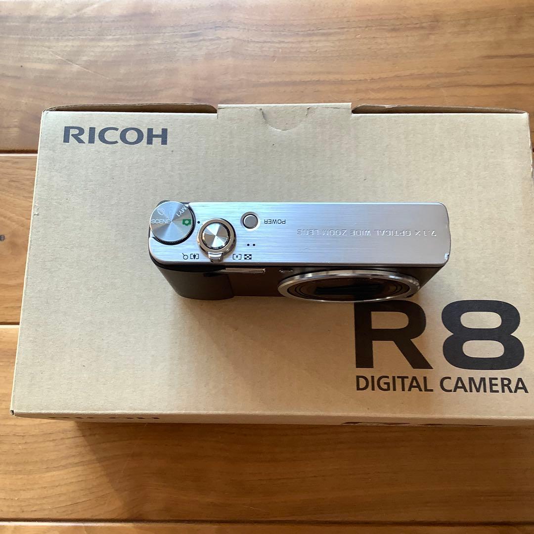 RICOH リコー R8 デジタルカメラ