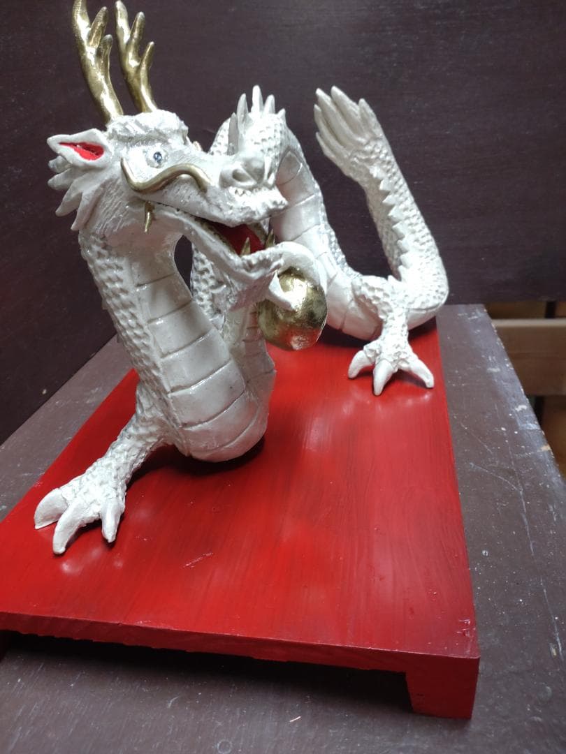 辰の置物（陶器）