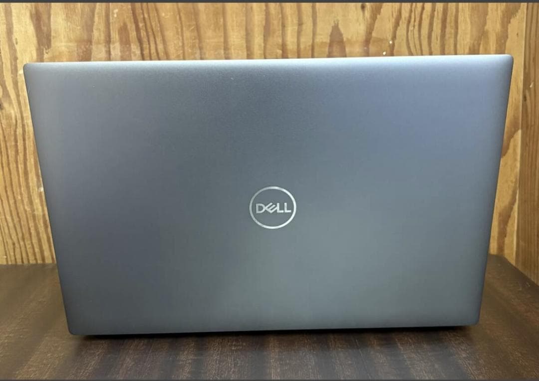 美品 放電20回 DELL Precision 5680
