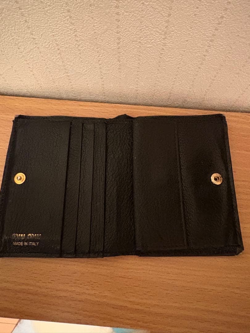 miumiu財布
