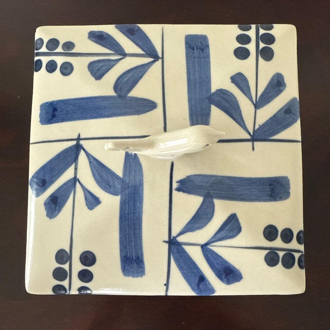 【美品】砥部焼 草文 ブレッドケース 正方形 鳥