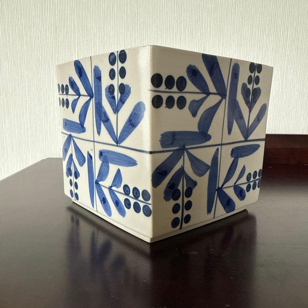 【美品】砥部焼 草文 ブレッドケース 正方形 鳥