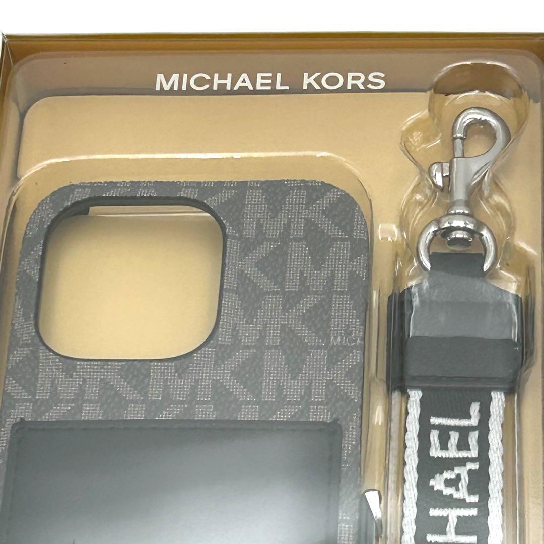 【新品未開封】マイケルコース iPhone用ケース 2023年モデル　ストラップ
