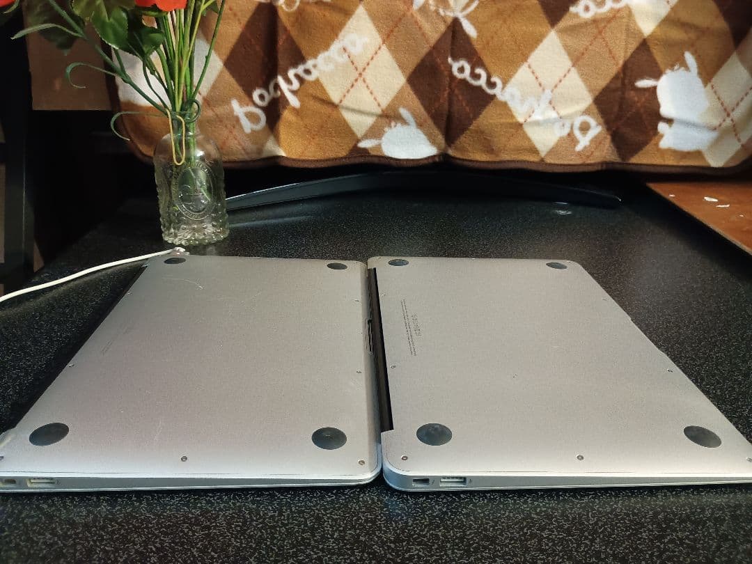 【2台セット】MacBook Air 11インチ 充電器1個付 / バラ売り不可