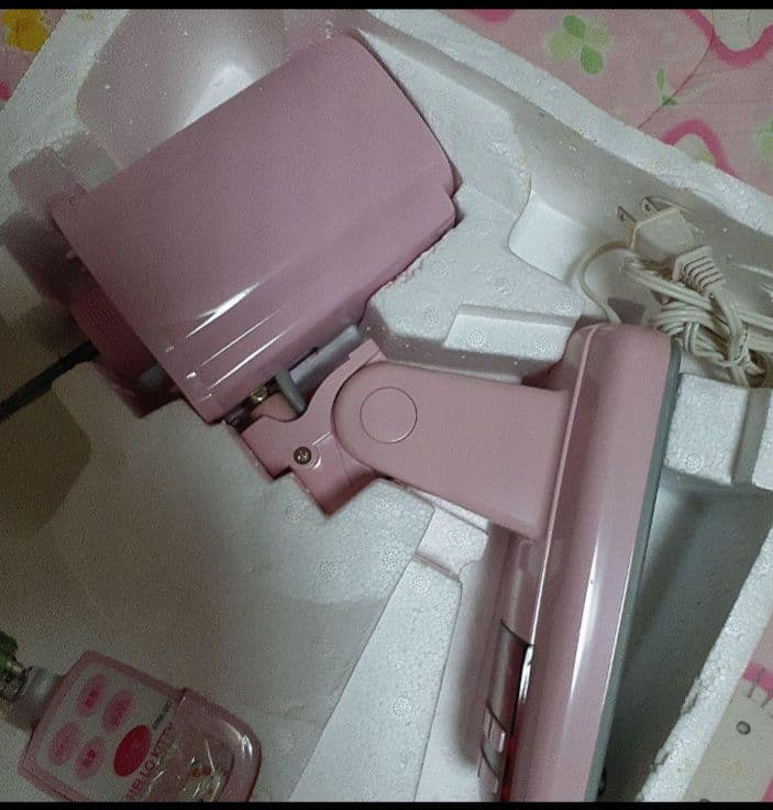 ハローキティ 壁掛け扇風機 ピンク
