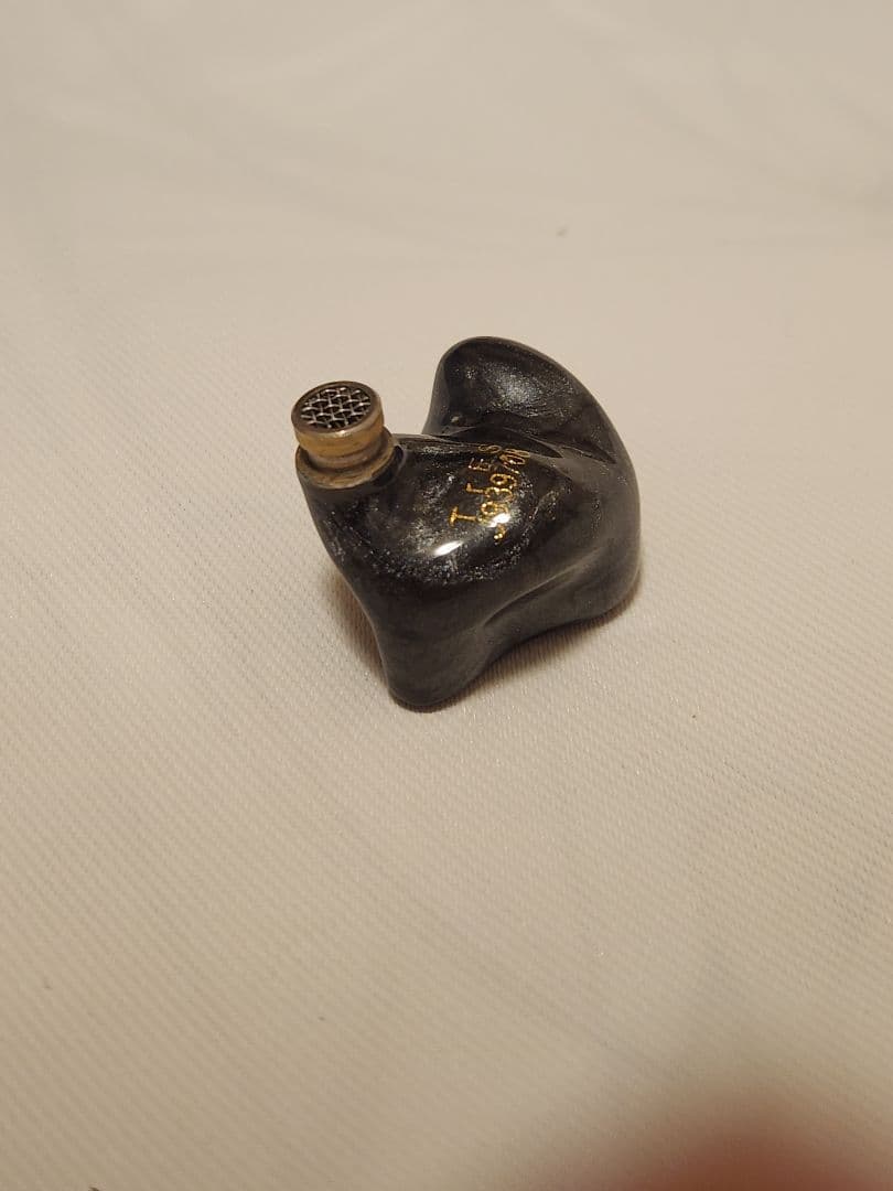 イヤホン qdc TrES