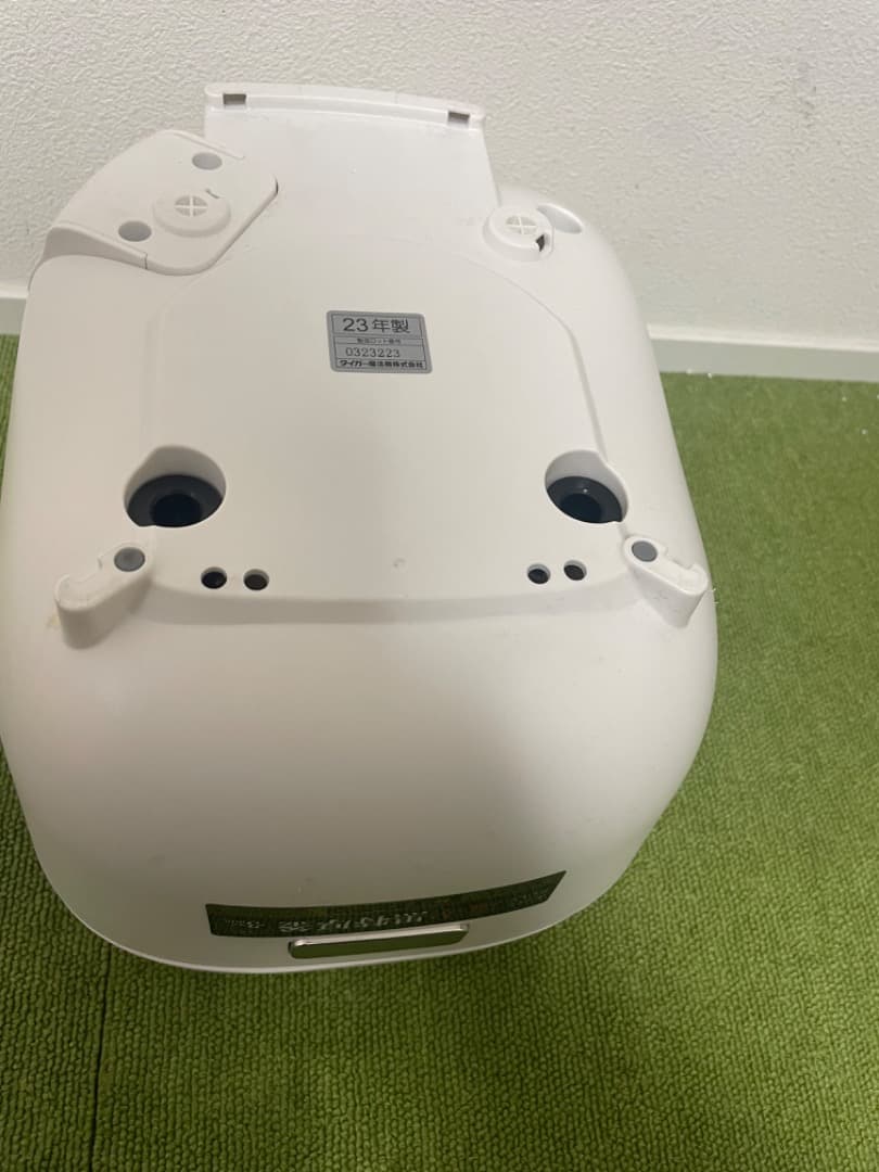 炊飯器 3合 2023年製 タイガー マイコン 炊飯ジャー 炊きたて