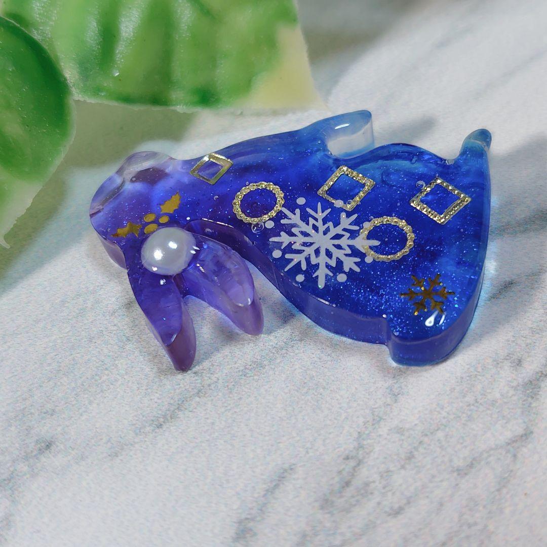 832.見上げうさぎ　ハンドメイドレジンアクセサリー