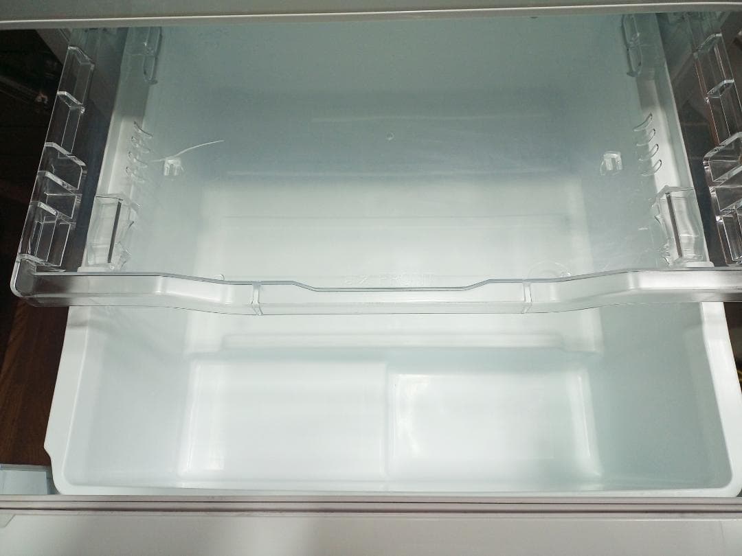 2021年東芝製５ドア冷蔵庫　タッチ自動オープン扉