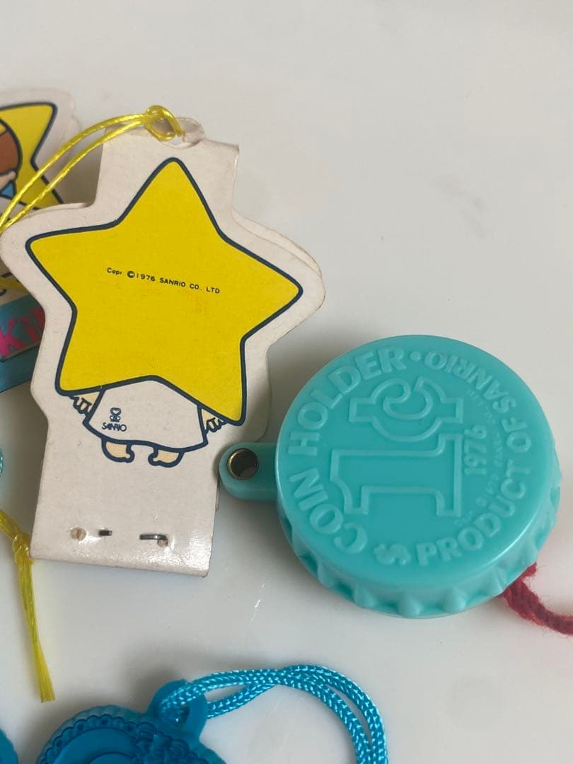 サンリオ　昭和レトロ リトルツインスターズ キキララ プレミアム＆お菓子おまけ