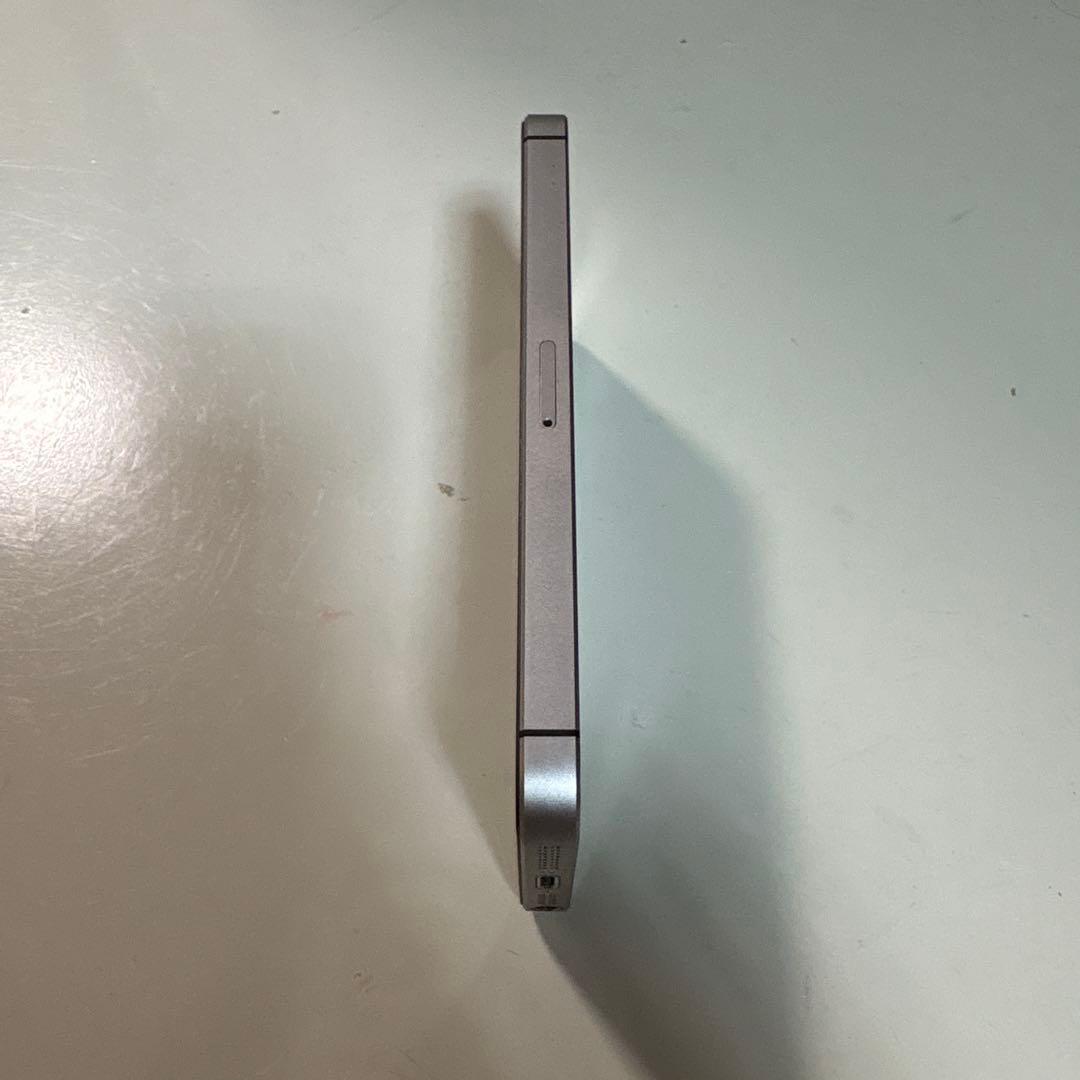 Apple iPhone SE スペースグレー 4インチ 本体