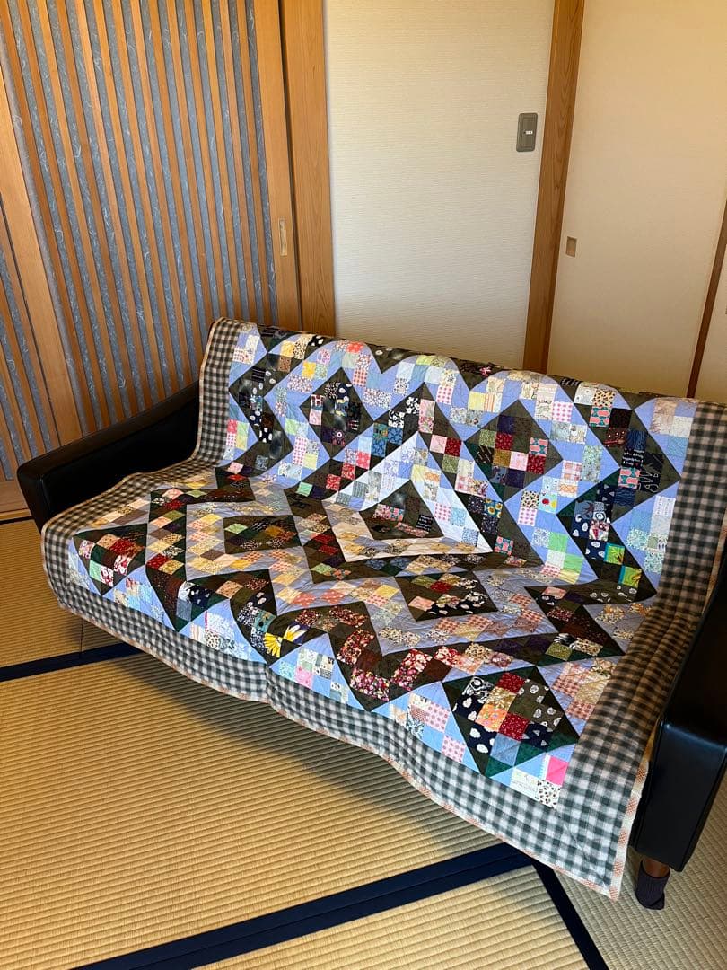 パッチワークキルト　タペストリー