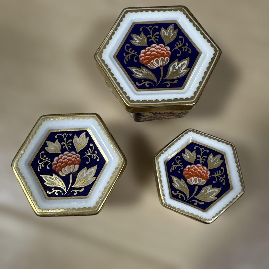 ロイヤルクラウンダービーtrinket ボックス　小物入れ 大中小　3個セット