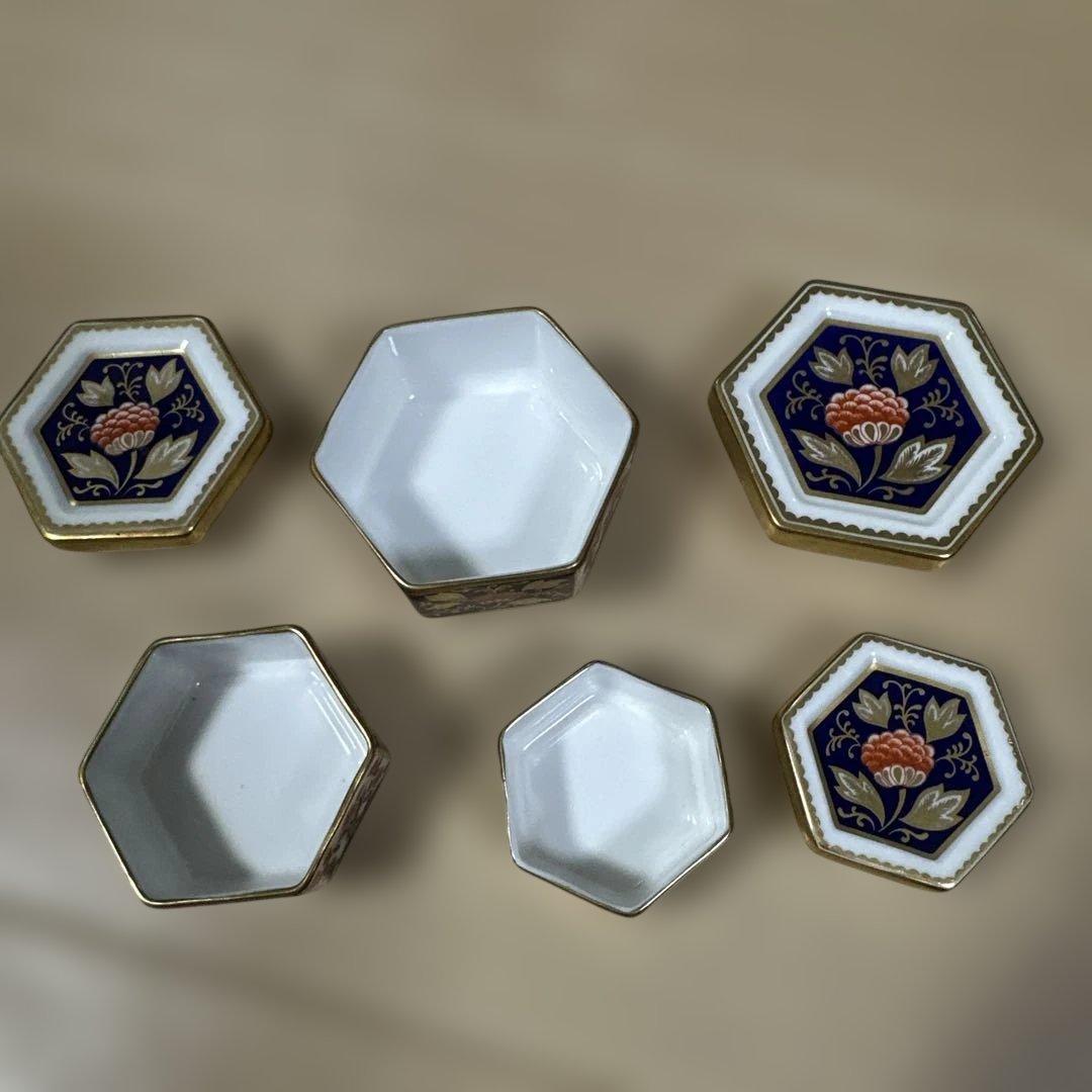 ロイヤルクラウンダービーtrinket ボックス　小物入れ 大中小　3個セット