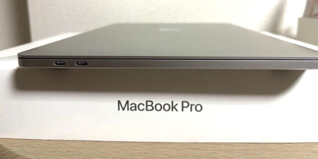 【超美品】MacBook Pro 13インチ M2 512GB 16G