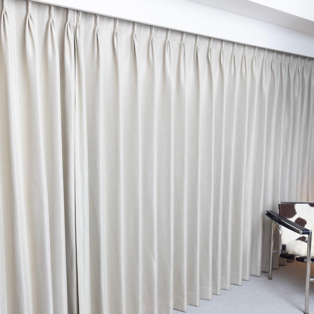 カーテン ドレープ ドレープカーテン 光沢 ファブリック ベージュ 遮光 防炎