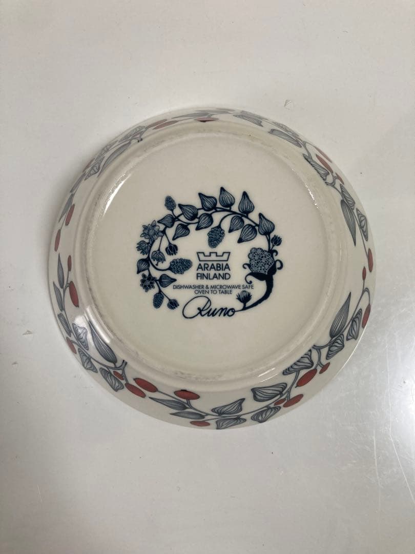 旧ロゴ　王冠　ARABIA Runo アラビア　ルノフロストベリー ボウル