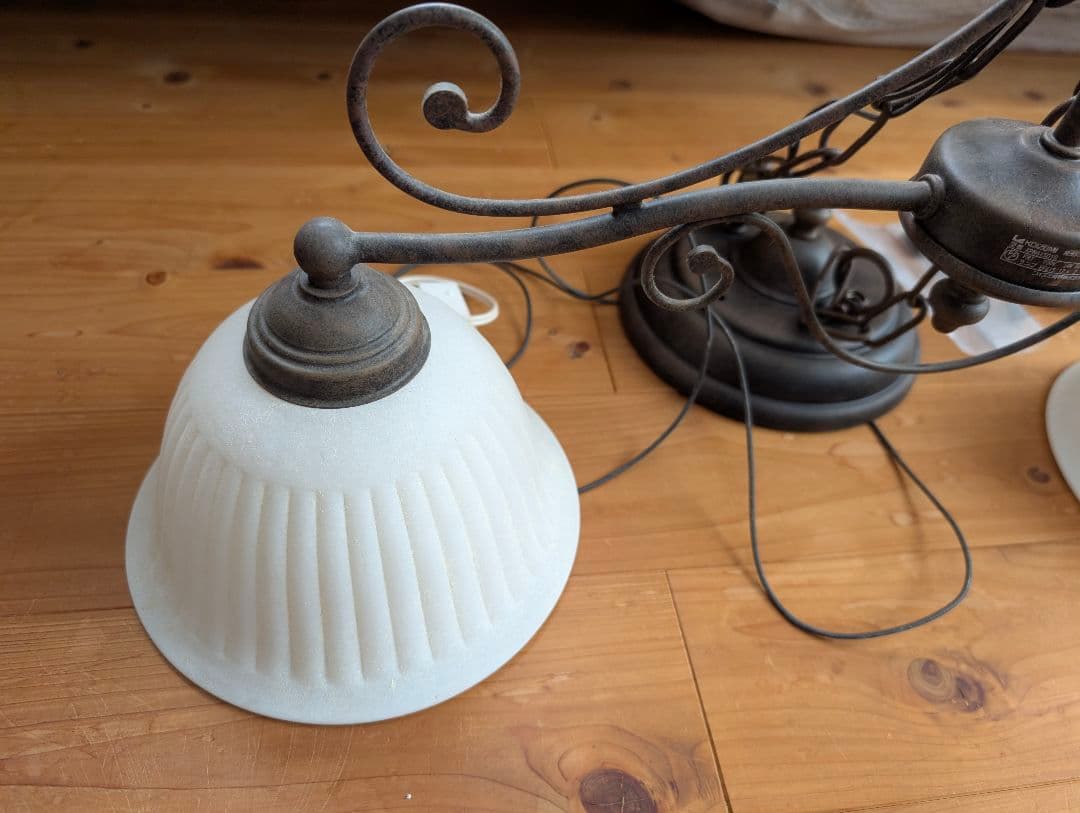 コイズミ　APN515081　クラシックシャンデリア 2灯 アンティーク