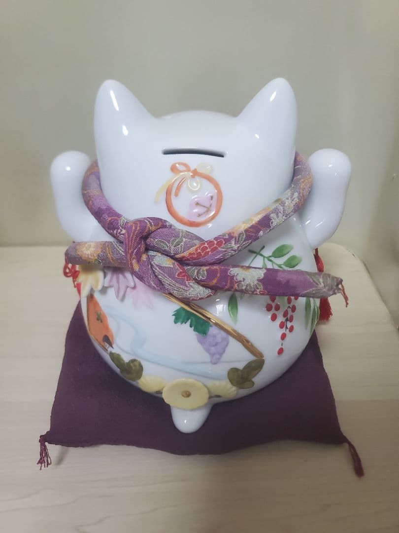 近々値上げ　買うなら今！ 希少 幸福 招き猫 猫 陶器 置物 貯金箱