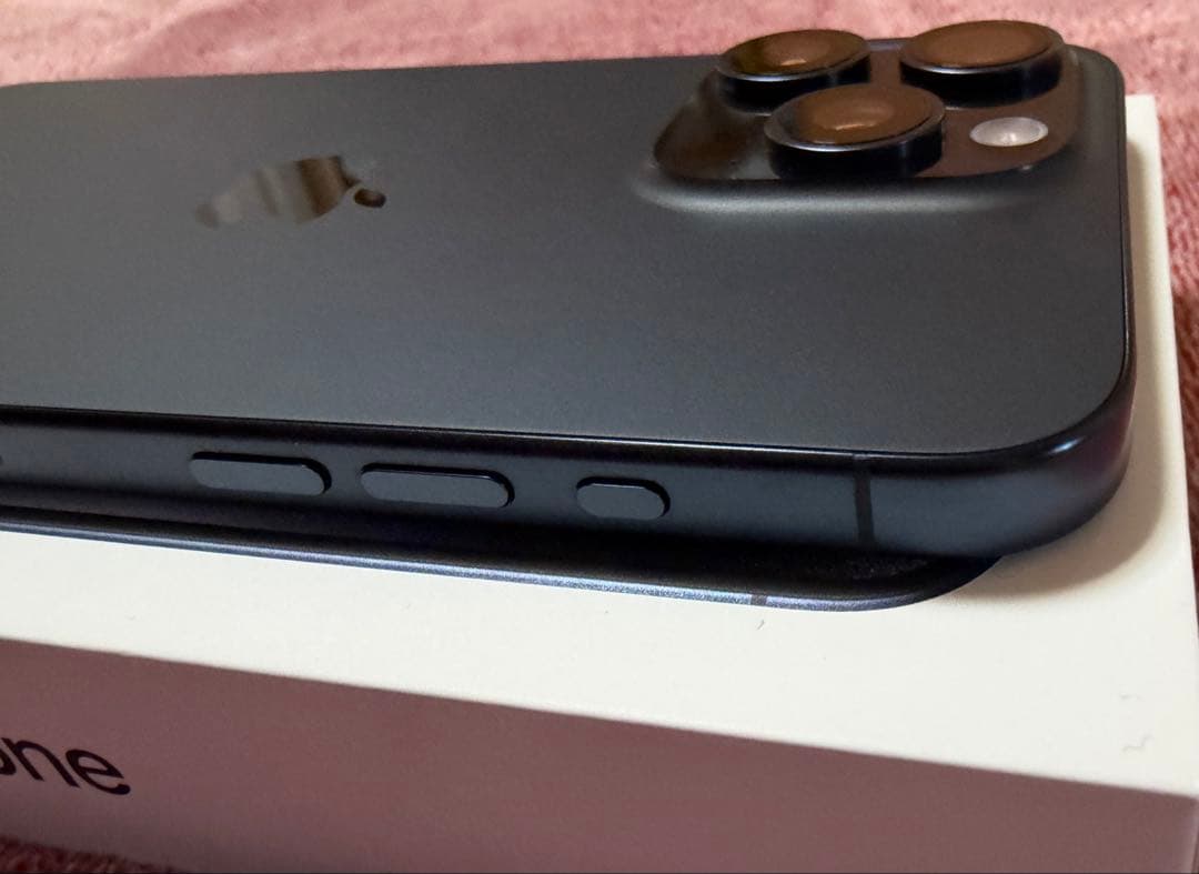 Apple iPhone 15 Pro Max 256GB SIMフリー 美品