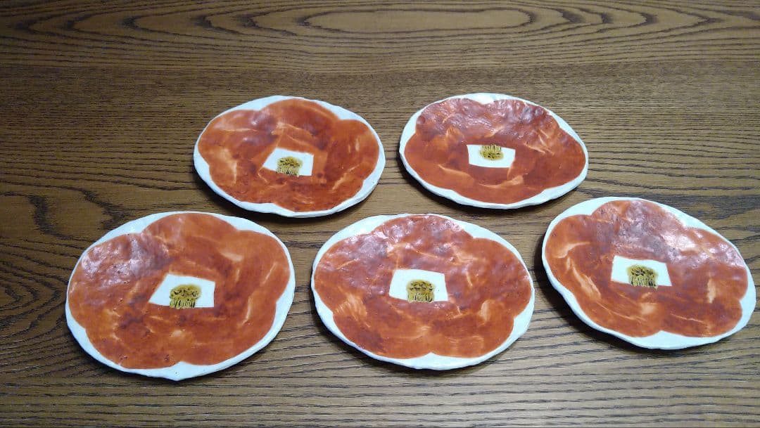 黒岩卓実氏の小皿５枚セットです