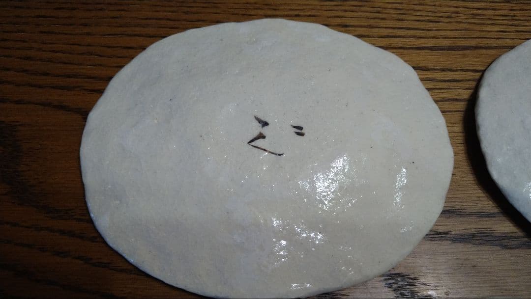 黒岩卓実氏の小皿５枚セットです