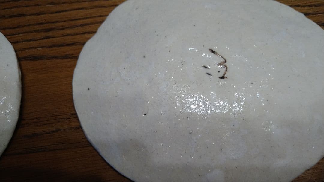 黒岩卓実氏の小皿５枚セットです