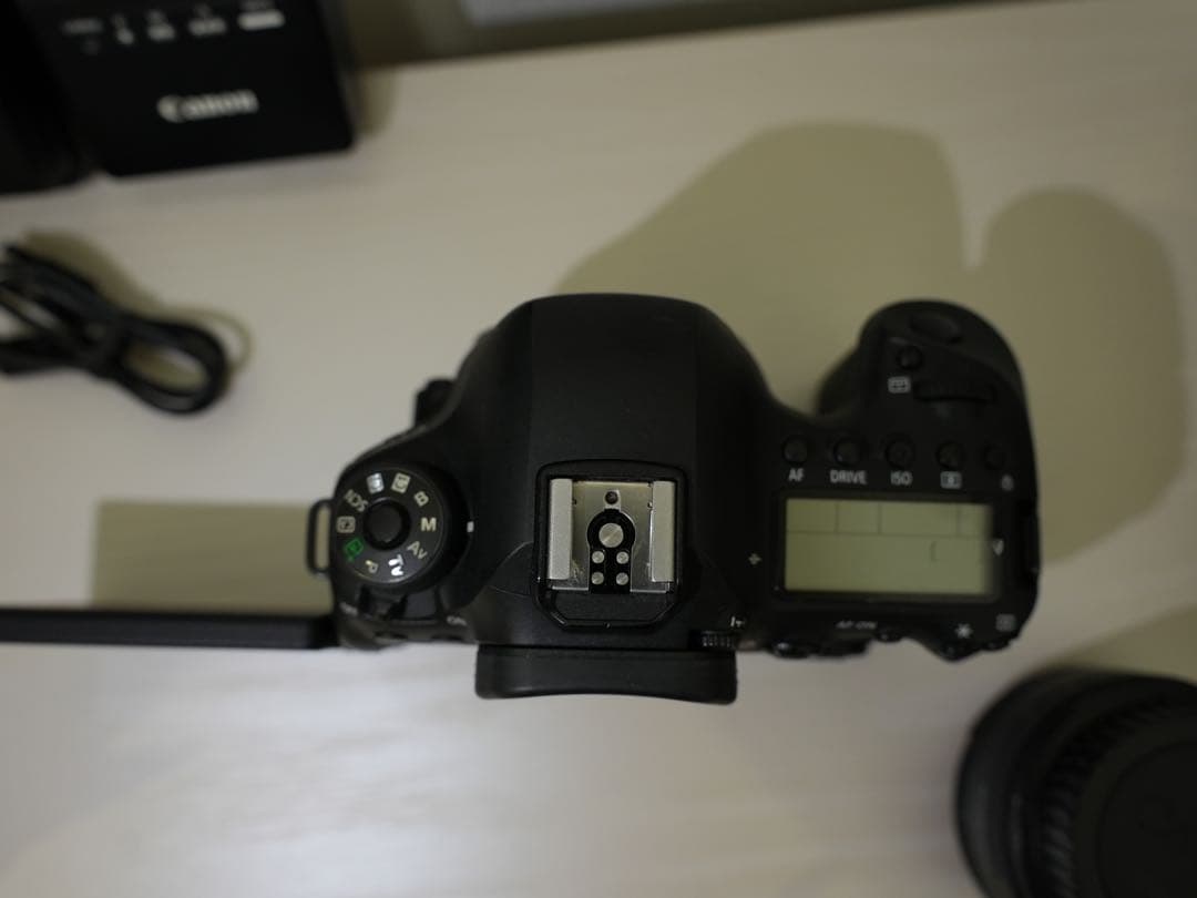 Canon EOS 6D MARK2ボディ