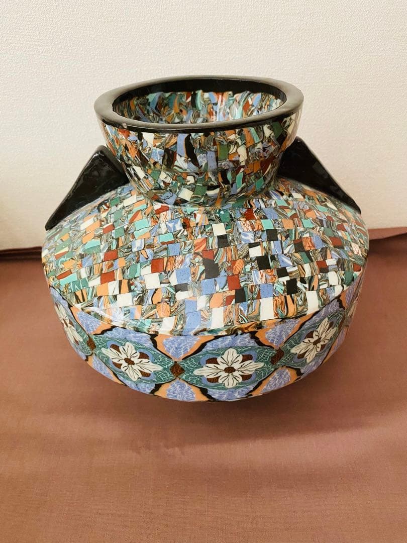 花瓶　鉢　壺　飾り物　陶器　造花　高価