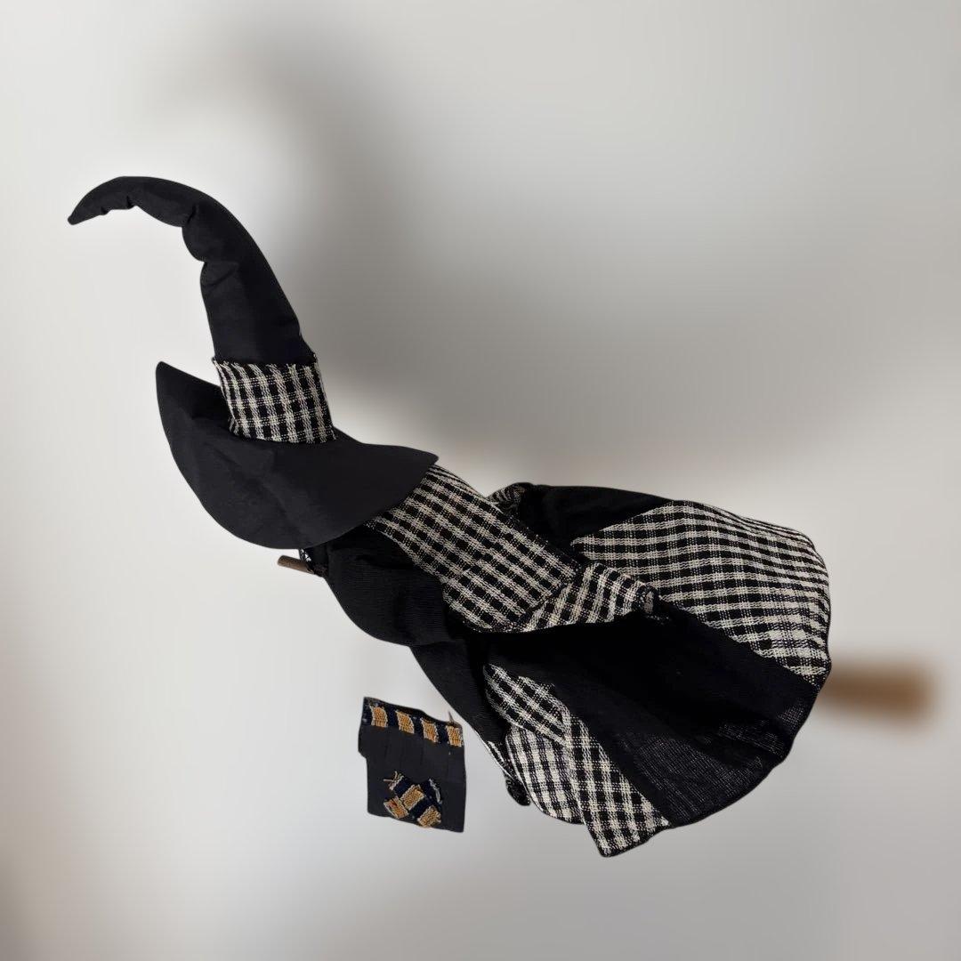 魔女の吊るし人形