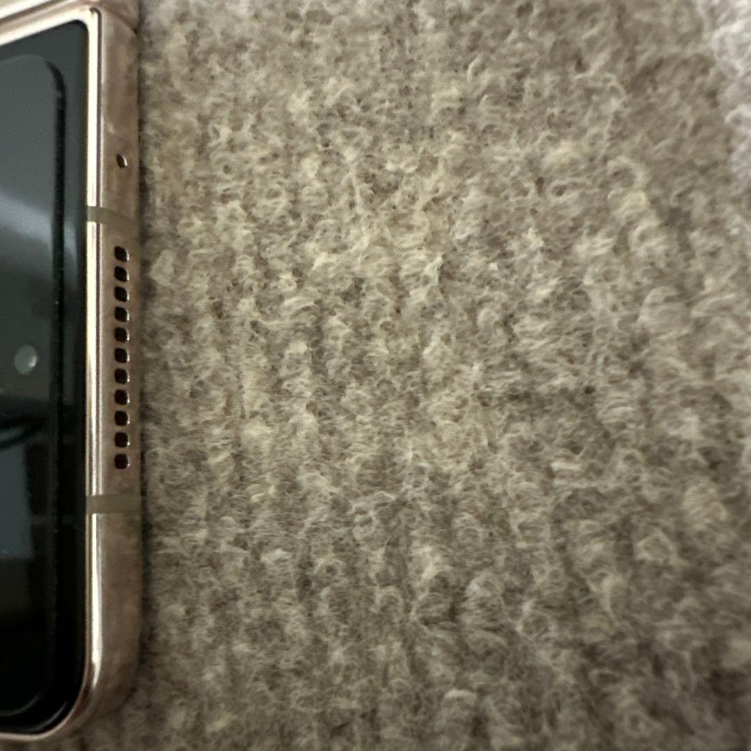 美品Samsung Galaxy Z Fold 4 ホワイト　韓国版256GB