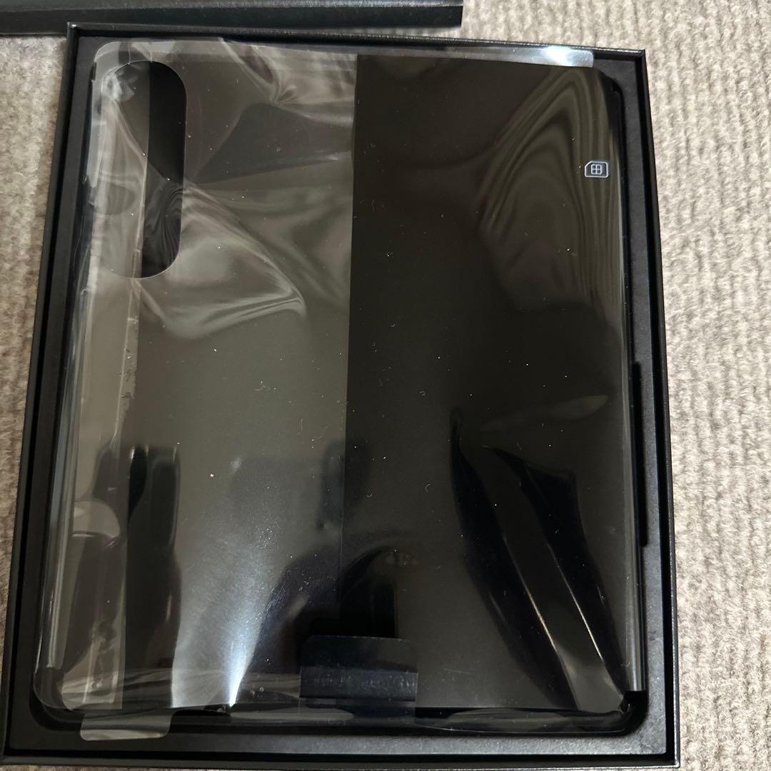 美品Samsung Galaxy Z Fold 4 ホワイト　韓国版256GB