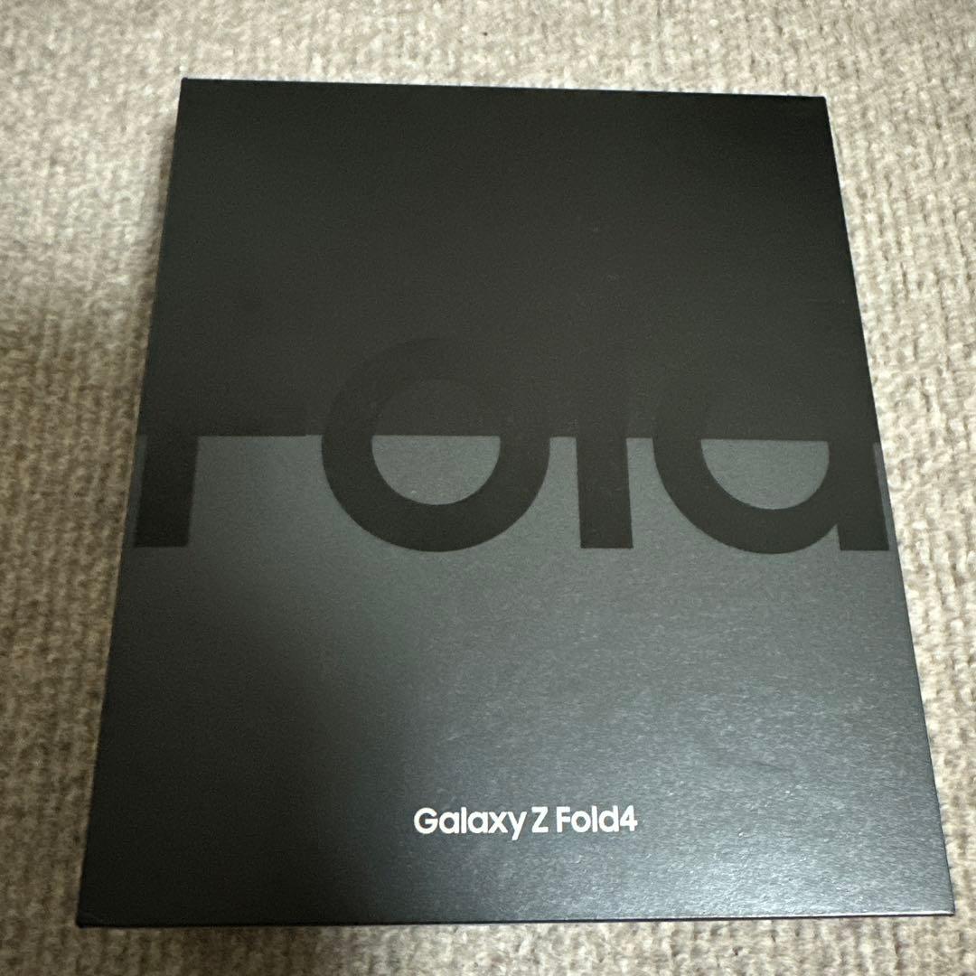 美品Samsung Galaxy Z Fold 4 ホワイト　韓国版256GB