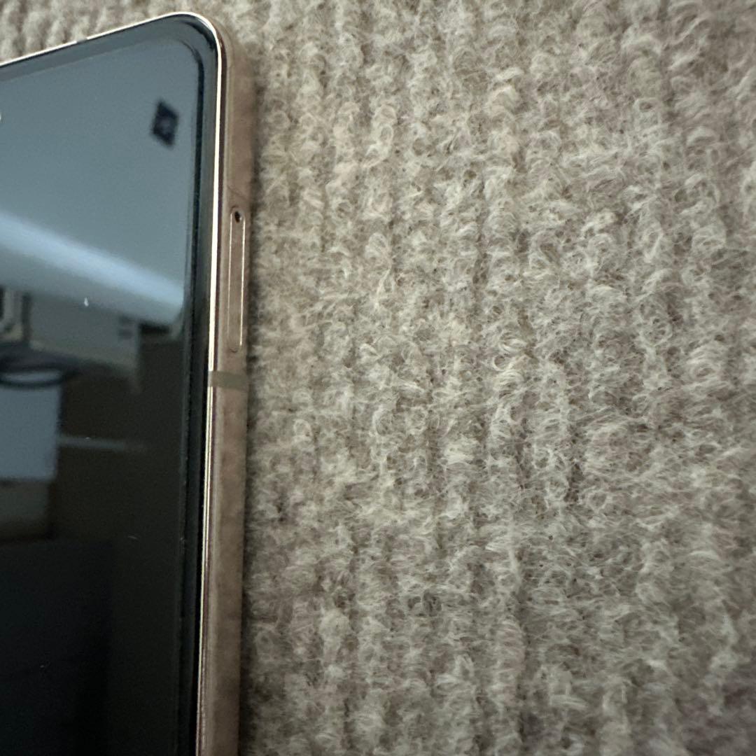 美品Samsung Galaxy Z Fold 4 ホワイト　韓国版256GB