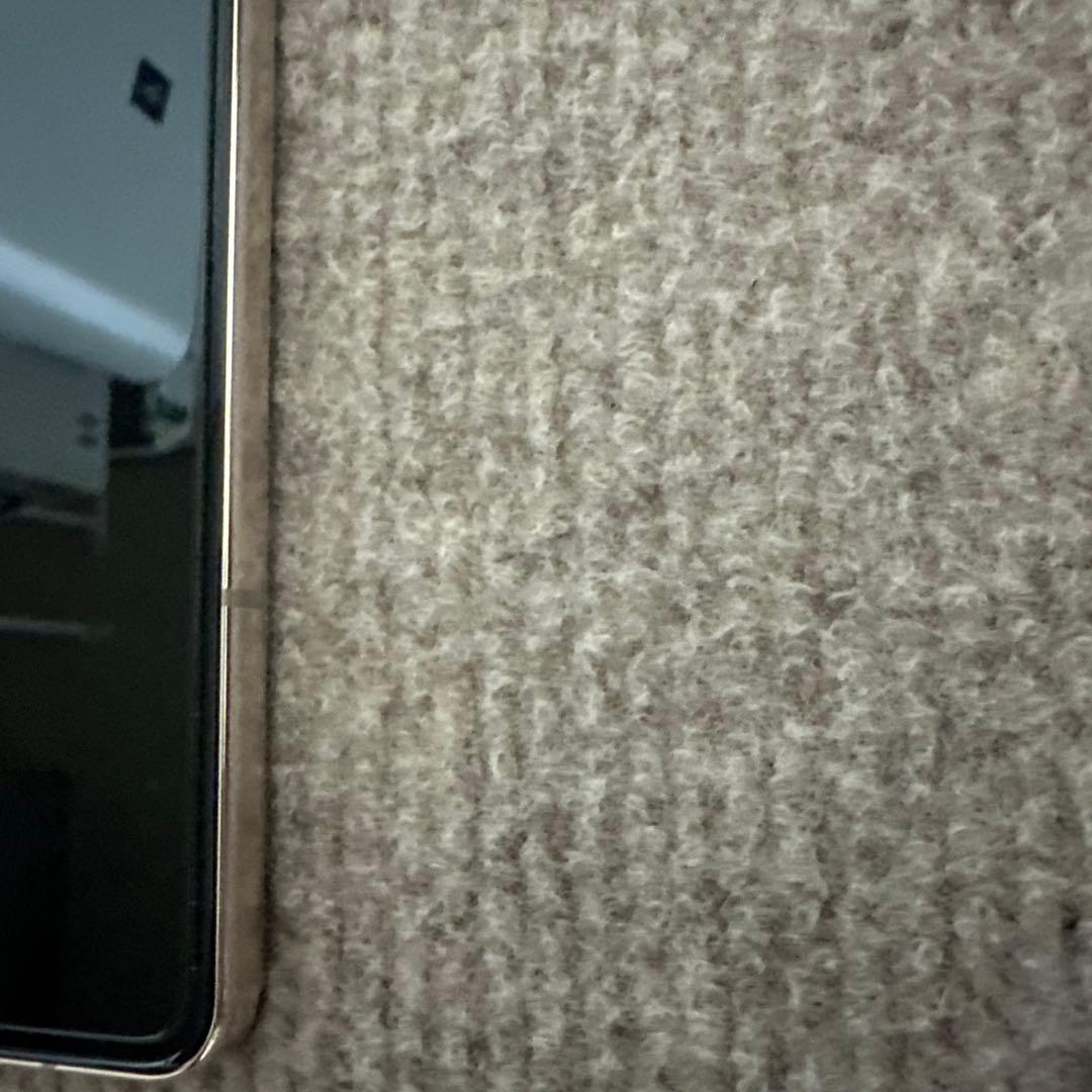 美品Samsung Galaxy Z Fold 4 ホワイト　韓国版256GB