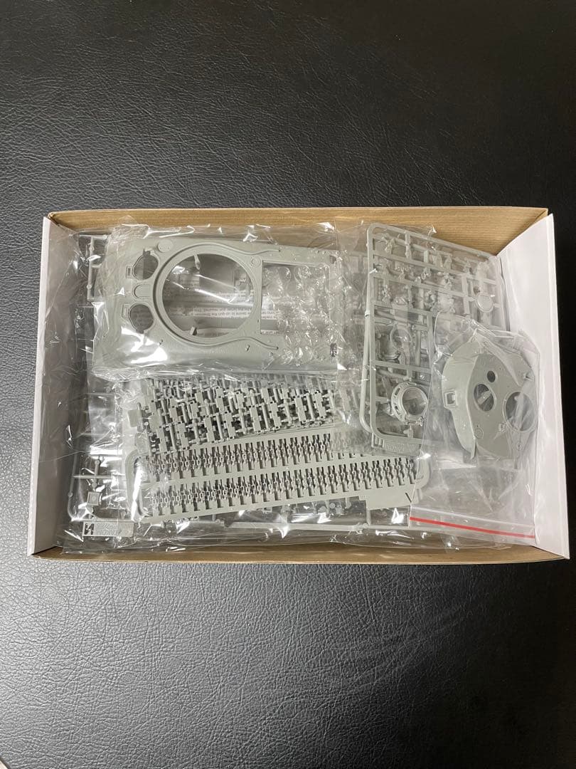 【モデルアート12月号掲載中】TAKOM M4A1HVSS 1/35 シャーマン