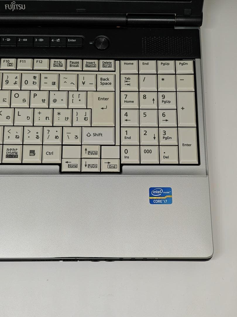 【FUJITSU】爆速 Core i7/新品SSD128GBノートパソコン　E7