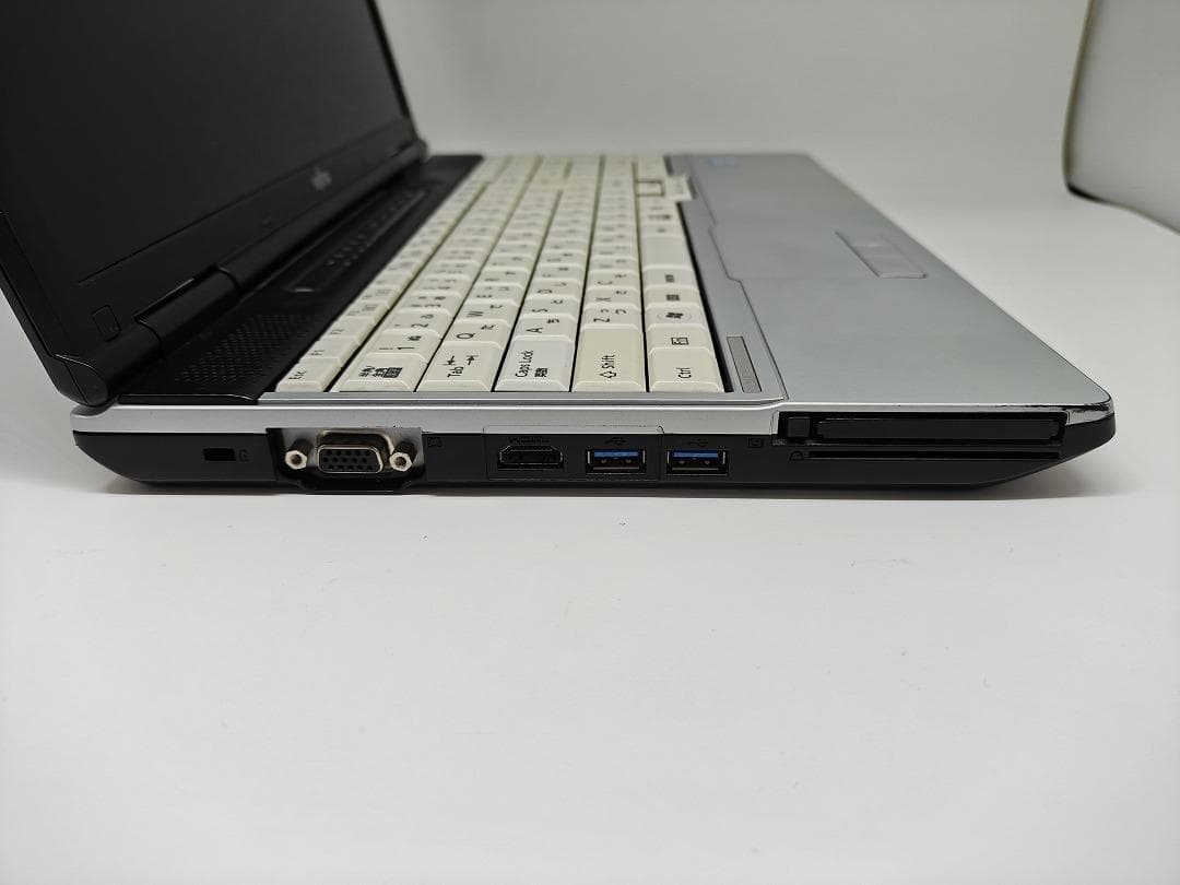 【FUJITSU】爆速 Core i7/新品SSD128GBノートパソコン　E7