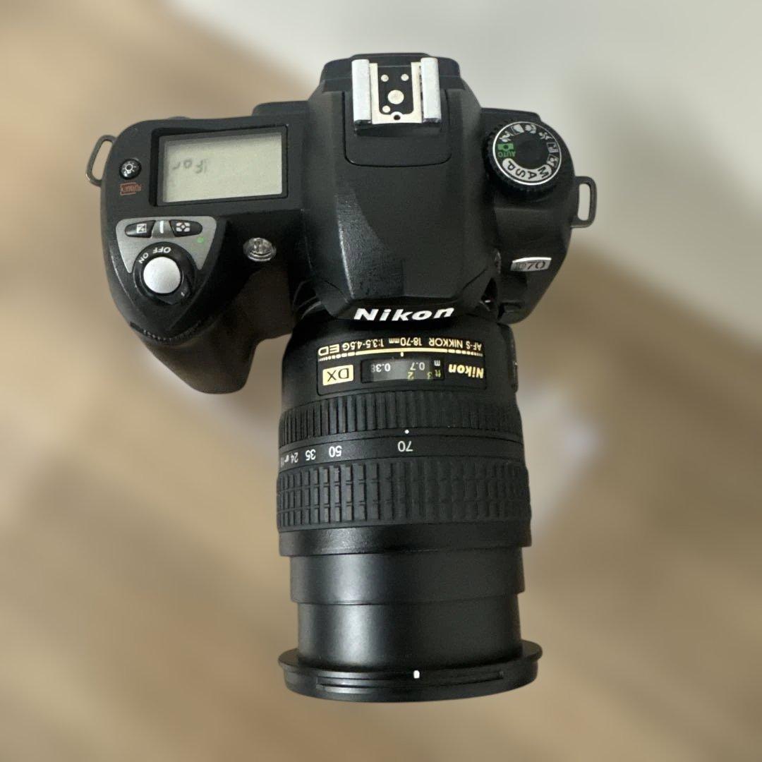 Nikon D70 ＋AF-S NIKKOR 18-70mm セット