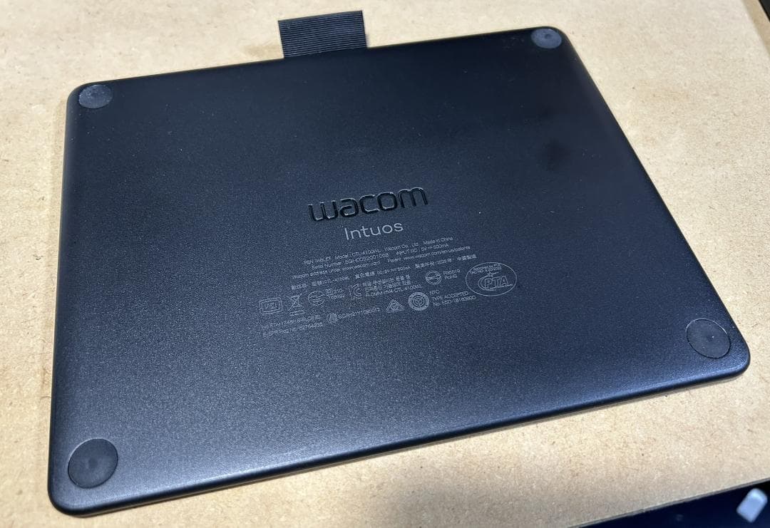 Wacom(ワコム) ペンタブレットIntuos Small(未使用に近い）