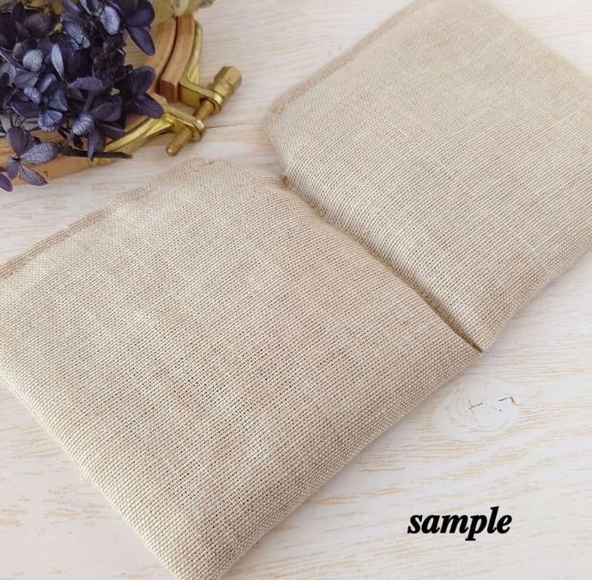 手刺繍入あずき/小豆のアイピロー【うさこと花畑】