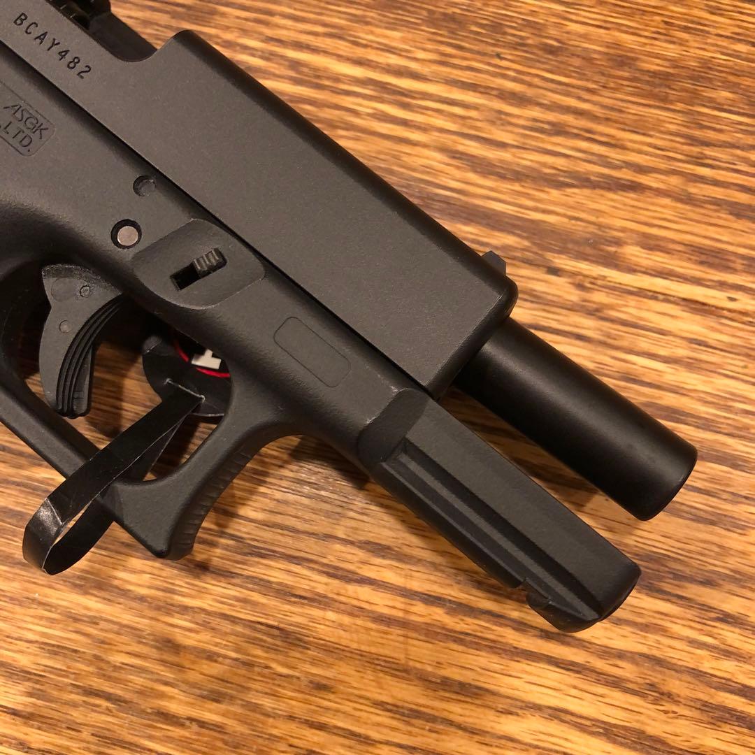 東京マルイ グロック19 Gen4 超美品 タイトバレルとドットサイト付き