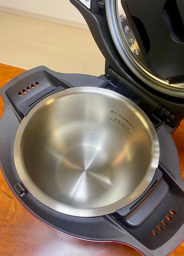 【未使用品】SHARP ヘルシオ ホットクック KN-HT99A-R　日本製