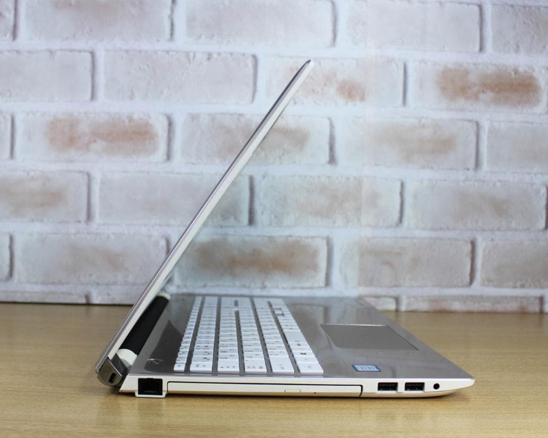 ✨Core i7✨SSD メモリ12GB フルHD オフィス付き ノートパソコン